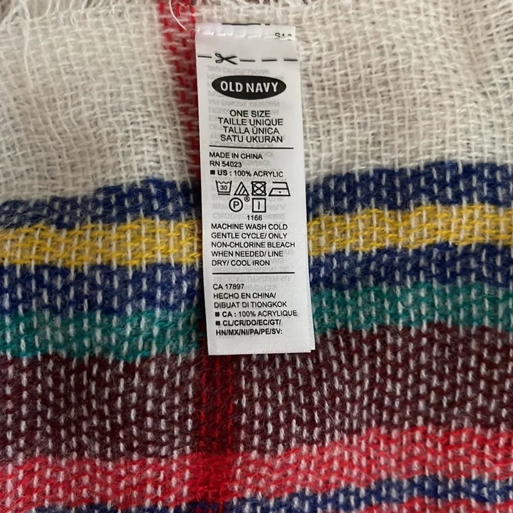 Old Navy Scarf - Picture 3 of 3